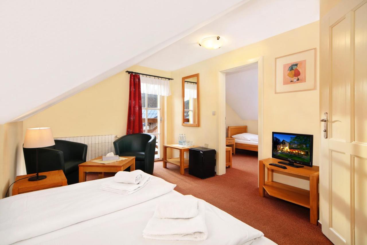 Hotel Erika ชปินด์เลอรูฟ มลิน ภายนอก รูปภาพ