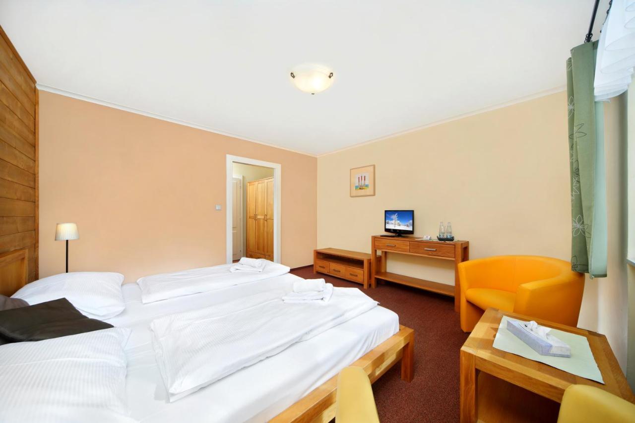 Hotel Erika ชปินด์เลอรูฟ มลิน ภายนอก รูปภาพ